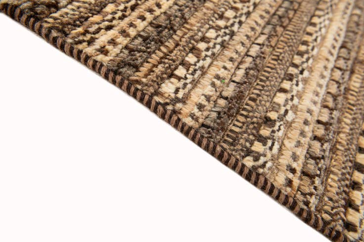 Detail image of 4' 6 x 6' 5 Hand Knotted Gabbeh Wool Rug