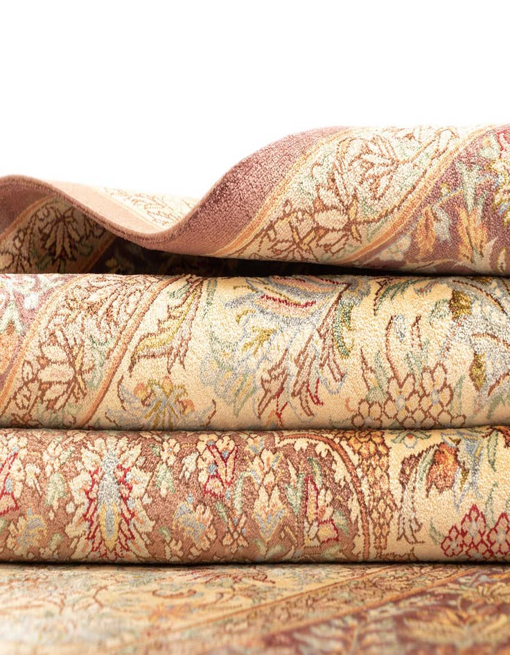 Detail image of 3' 3 x 5' 1 Ghom Silk Rug