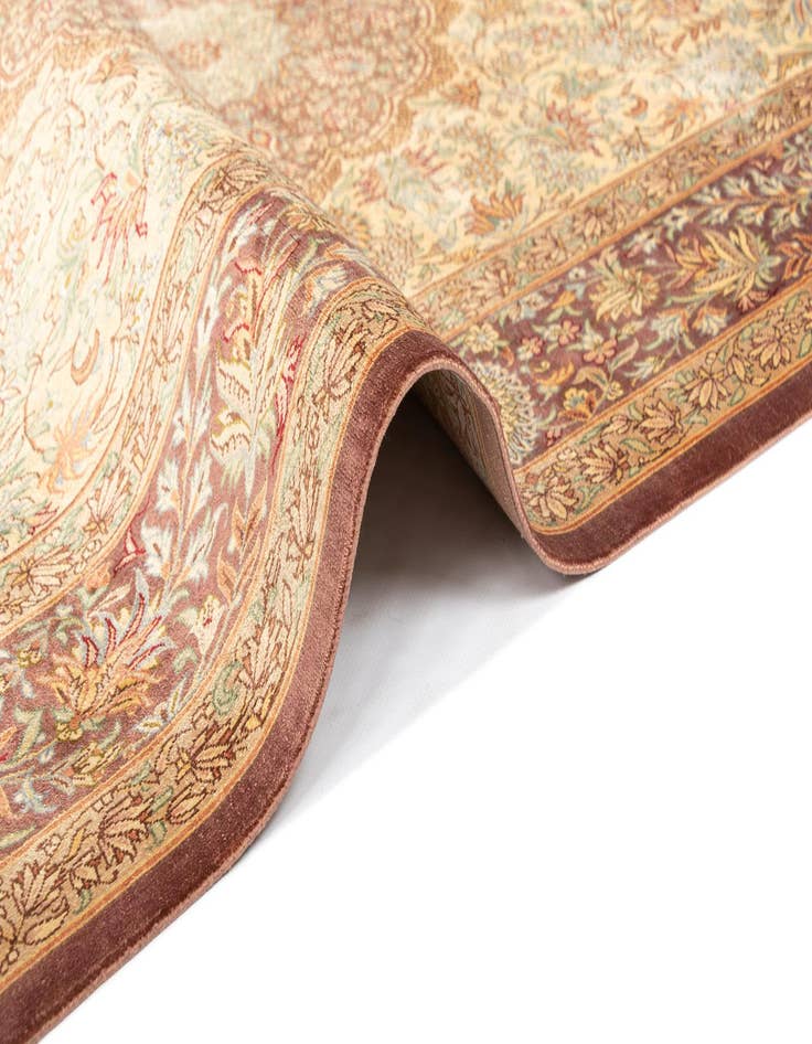 Detail image of 3' 3 x 5' 1 Ghom Silk Rug