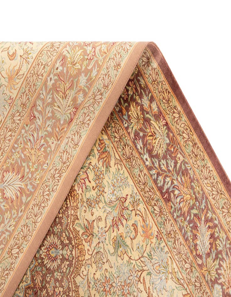 Detail image of 3' 3 x 5' 1 Ghom Silk Rug