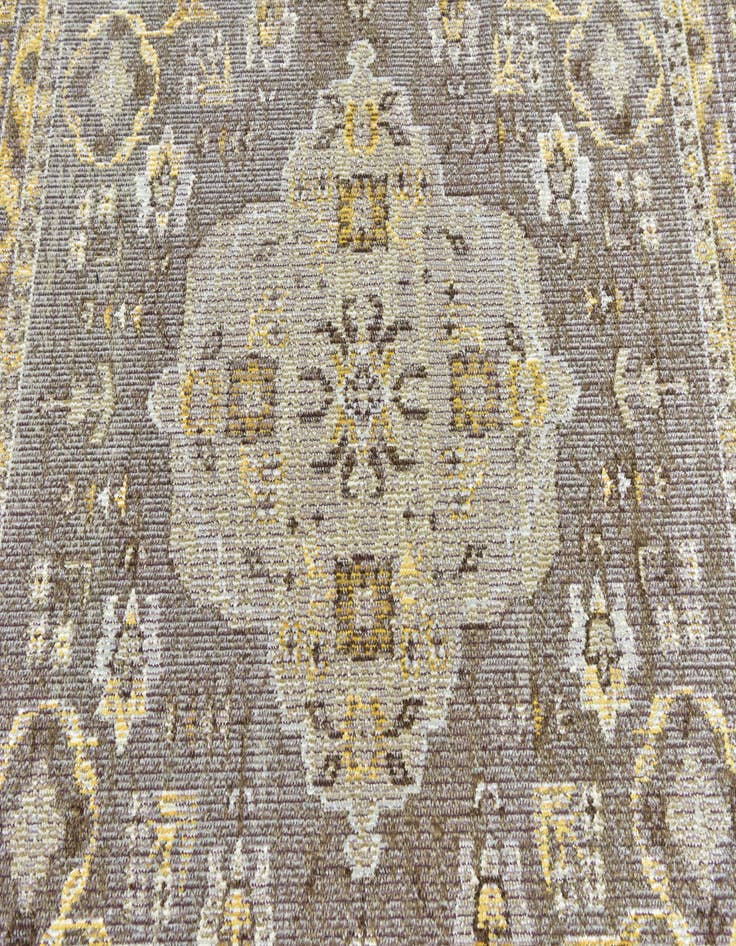 Detail image of 5' 4 x 7' 3 Heritage Rug