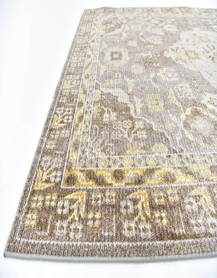Detail image of 5' 4 x 7' 3 Heritage Rug