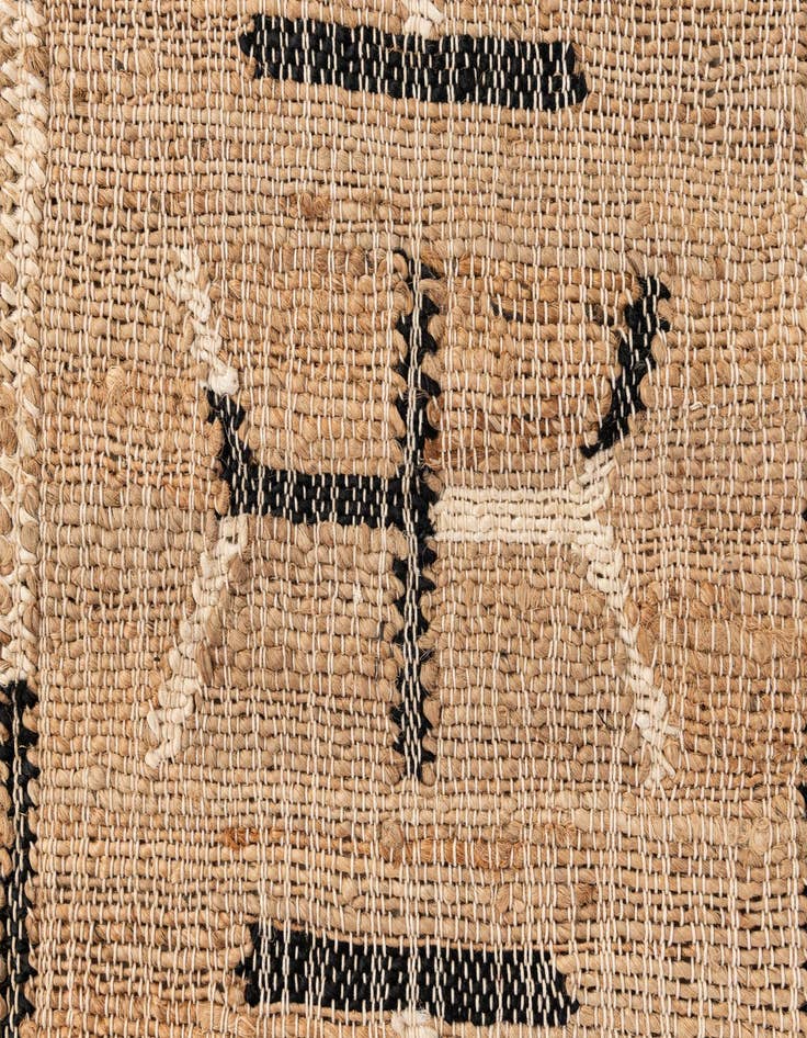 Detail image of 4' 2 x 6'  Hand Woven Kala Handwoven Jute Rug