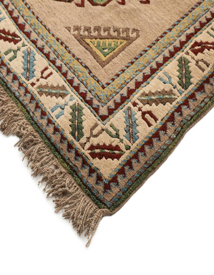 Detail image of 4' 5 x 5' 10 Kars Wool Rug