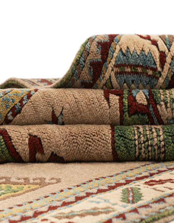 Detail image of 4' 5 x 5' 10 Kars Wool Rug