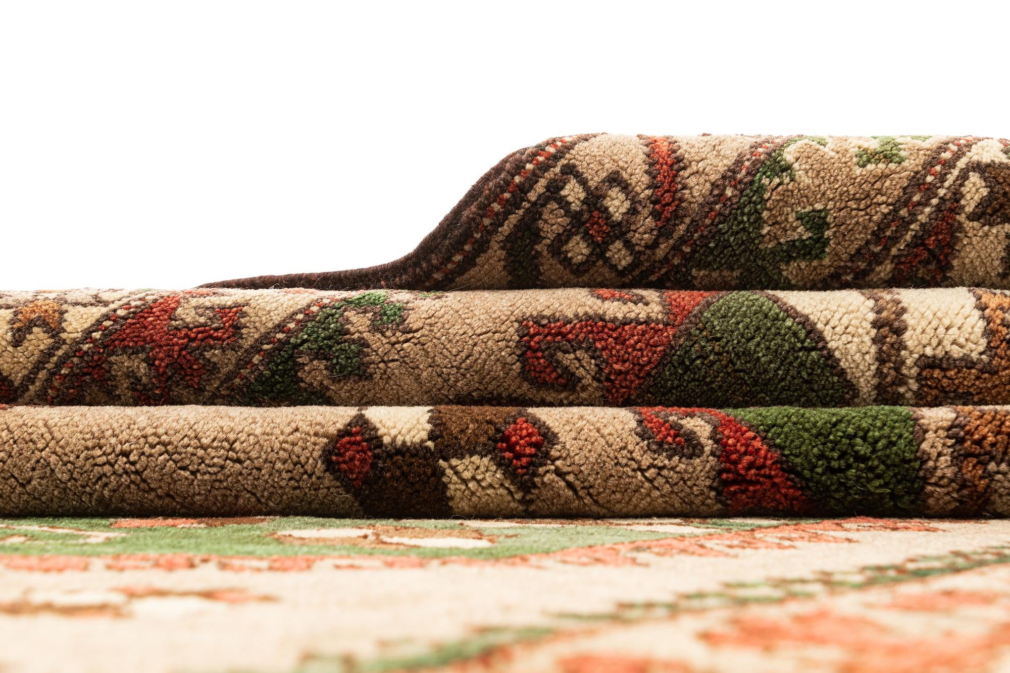 5' x 7' 4 Hand Knotted Kars Wool Rug