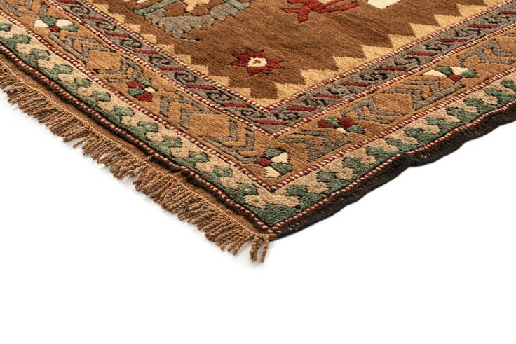 Detail image of 4' 9 x 7' 3 Hand Knotted Kars Wool Rug