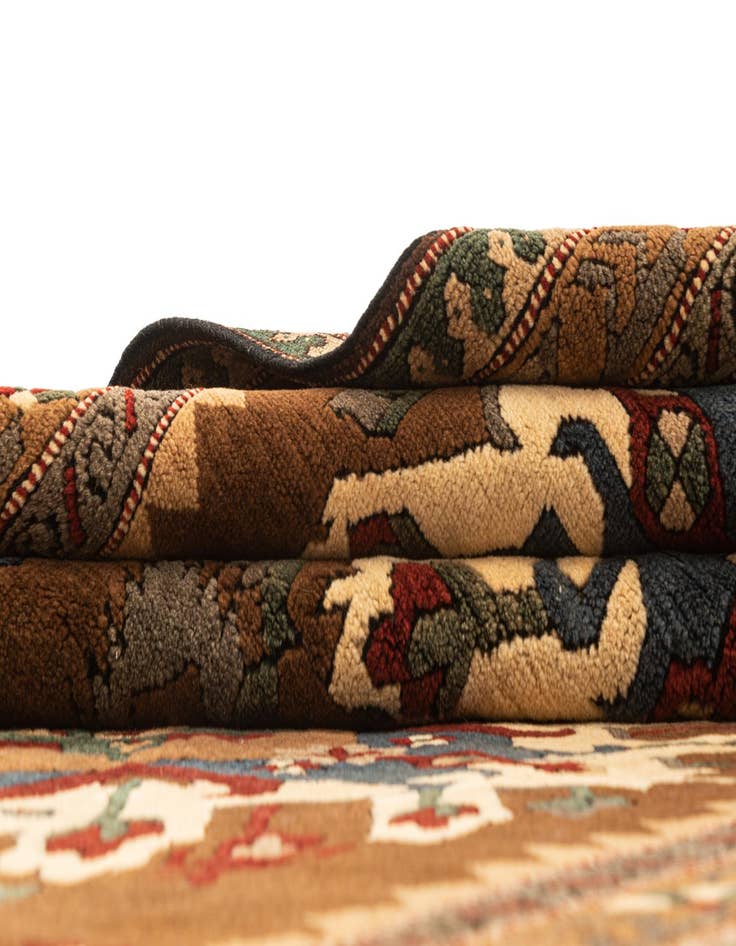 Detail image of 4' 9 x 7' 3 Hand Knotted Kars Wool Rug