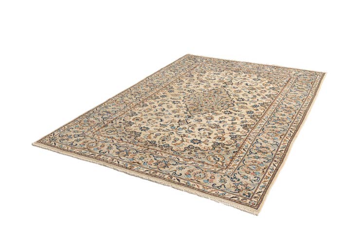 Detail image of 6' 5 x 9' 8 Kashan Wool Rug