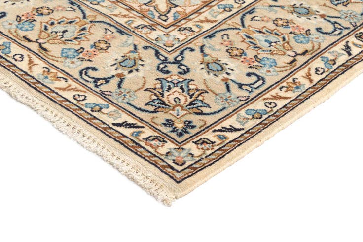 Detail image of 6' 5 x 9' 8 Kashan Wool Rug