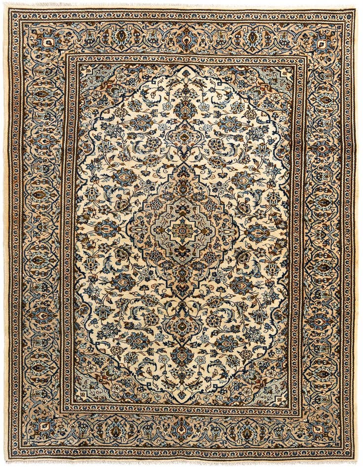 Detail image of 6' 5 x 9' 10 Kashan Wool Rug