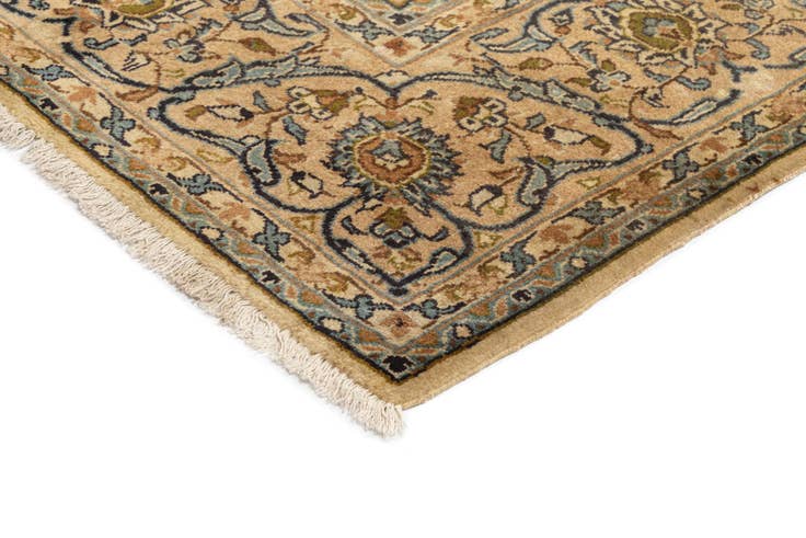 Detail image of 8' 4 x 12' 4 Kashan Wool Rug