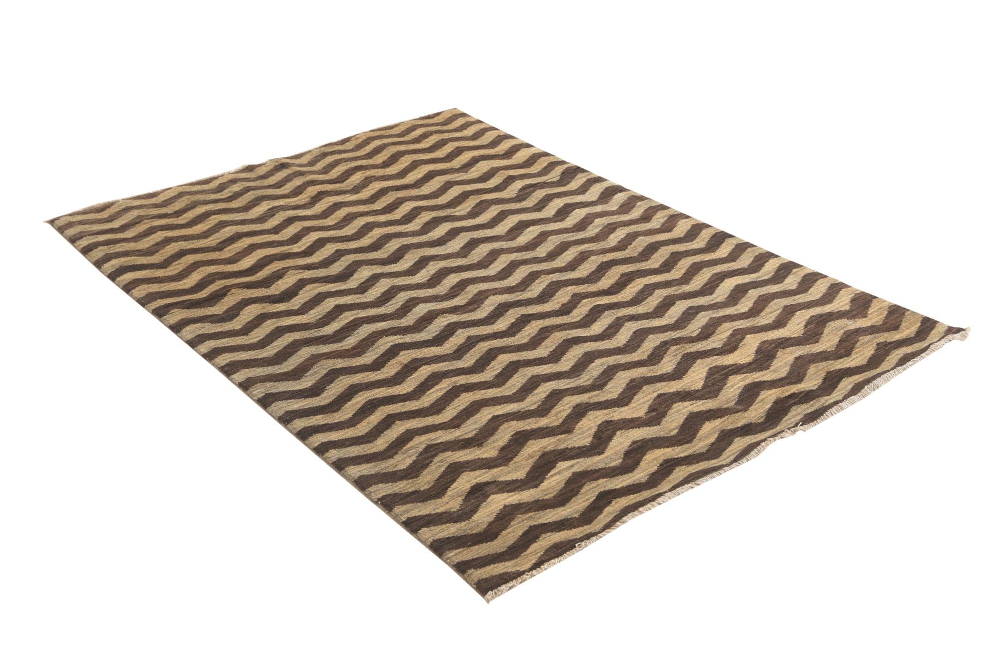 4' 8 x 6' 7 Hand Knotted Kashkuli Gabbeh Rug