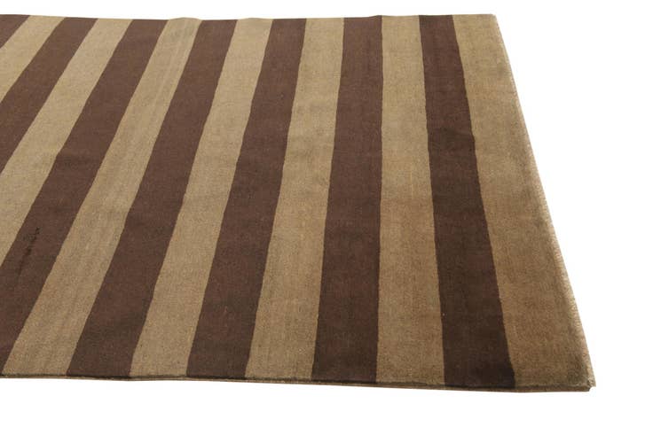 Detail image of 4' 10 x 6' 6 Hand Knotted Kashkuli Gabbeh Rug