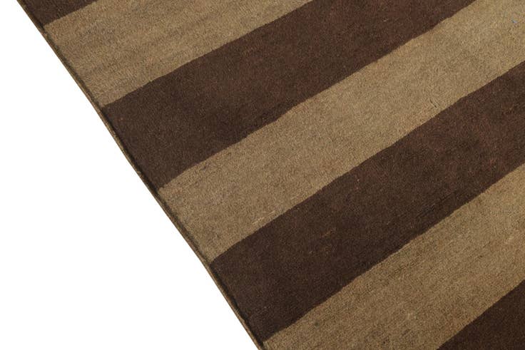 Detail image of 4' 10 x 6' 6 Hand Knotted Kashkuli Gabbeh Rug