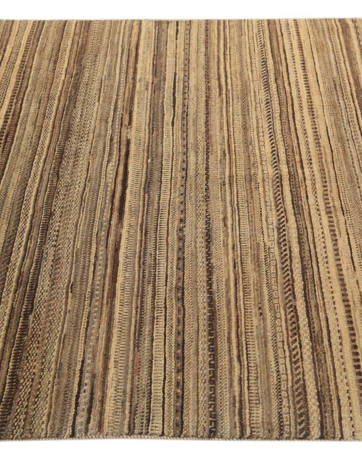 Detail image of 4' 6 x 6' 8  Hand Knotted Kashkuli Gabbeh Oriental Wool Rug