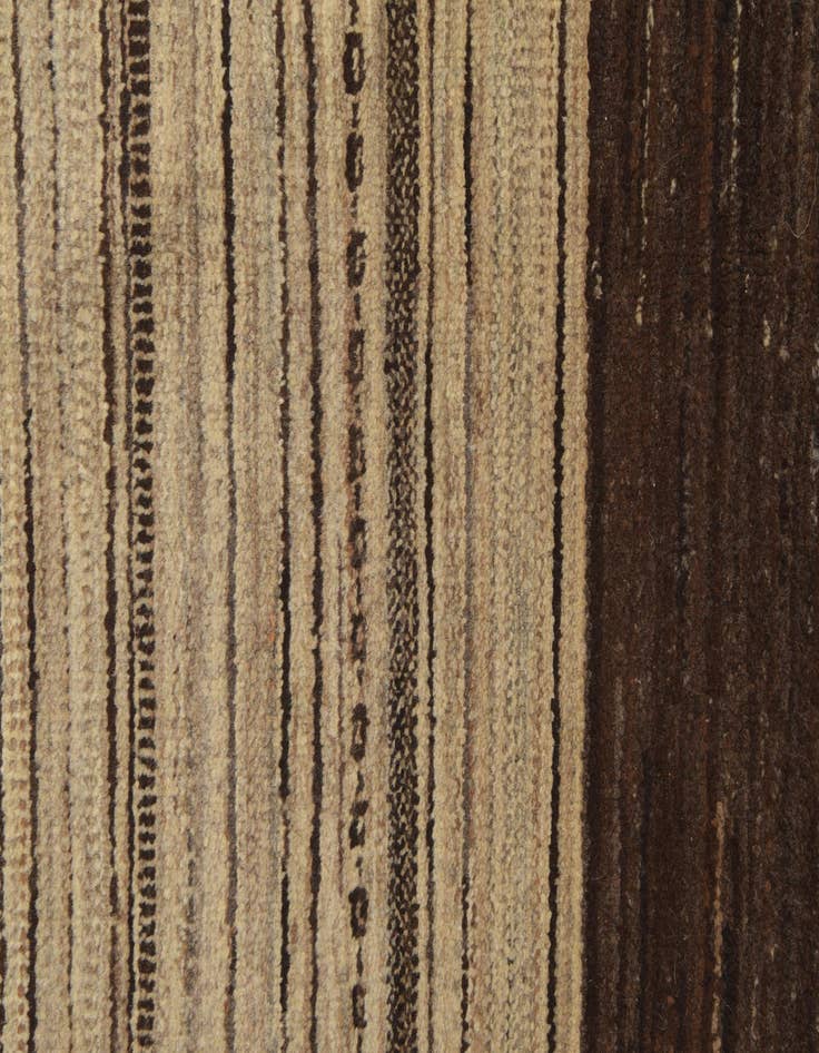 Detail image of 5' 6 x 8' 2  Hand Knotted Kashkuli Gabbeh Oriental Wool Rug