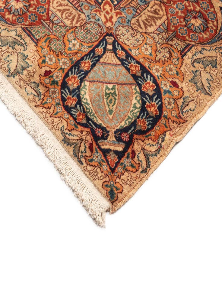 Detail image of 9' 10 x 12' 7 Kashmar Wool Rug