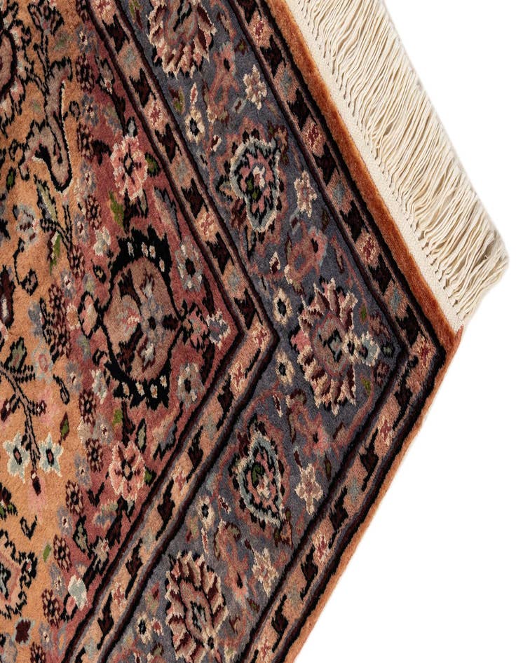 Detail image of 3' 3 x 4' 10  Hand Knotted Kashmir Oriental Rug