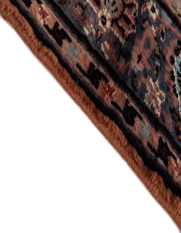 Detail image of 3' 3 x 4' 10  Hand Knotted Kashmir Oriental Rug