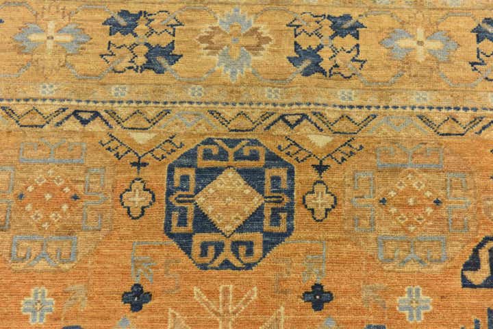 4' 10 x 6' 6 Hand Knotted Kazak Rug