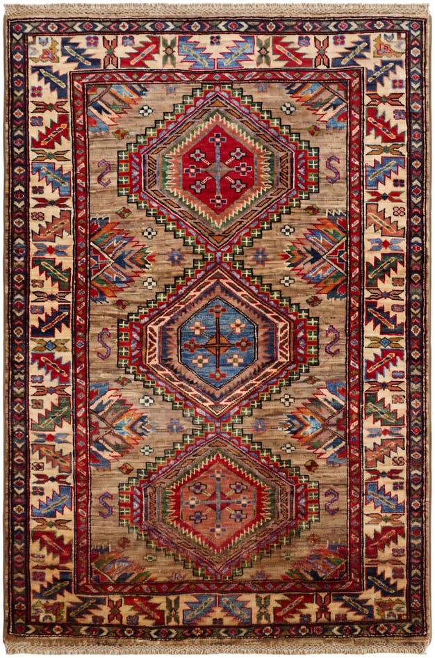 Detailansicht von 105cm x 160cm Handgeknüpft Kazak Teppich