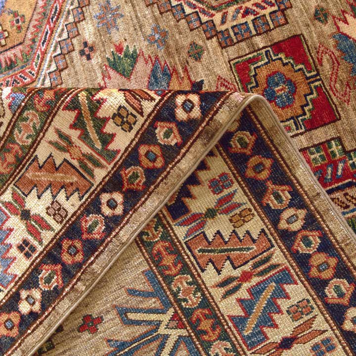 5' 10 x 7' 10 Hand Knotted Kazak Rug