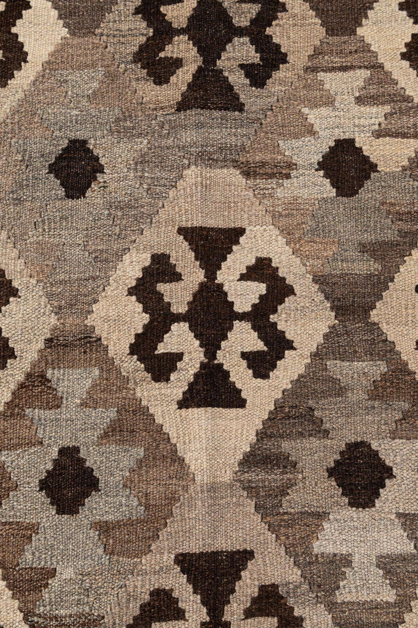 5' 2 x 6' 7 Hand Woven Kilim Maymana Wool Rug