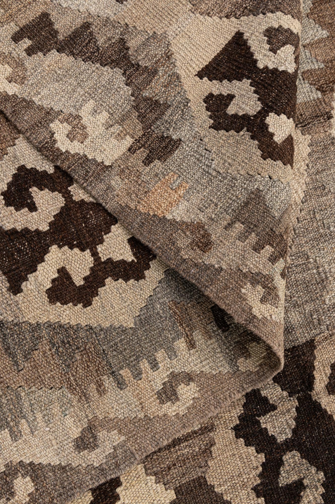 5' 2 x 6' 7 Hand Woven Kilim Maymana Wool Rug