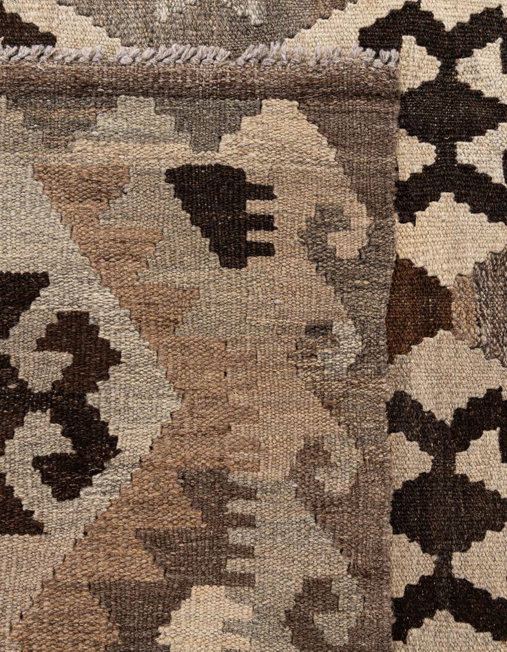 Detail image of 5' 1 x 6' 6  Hand Woven Kilim Maymana Wool Rug