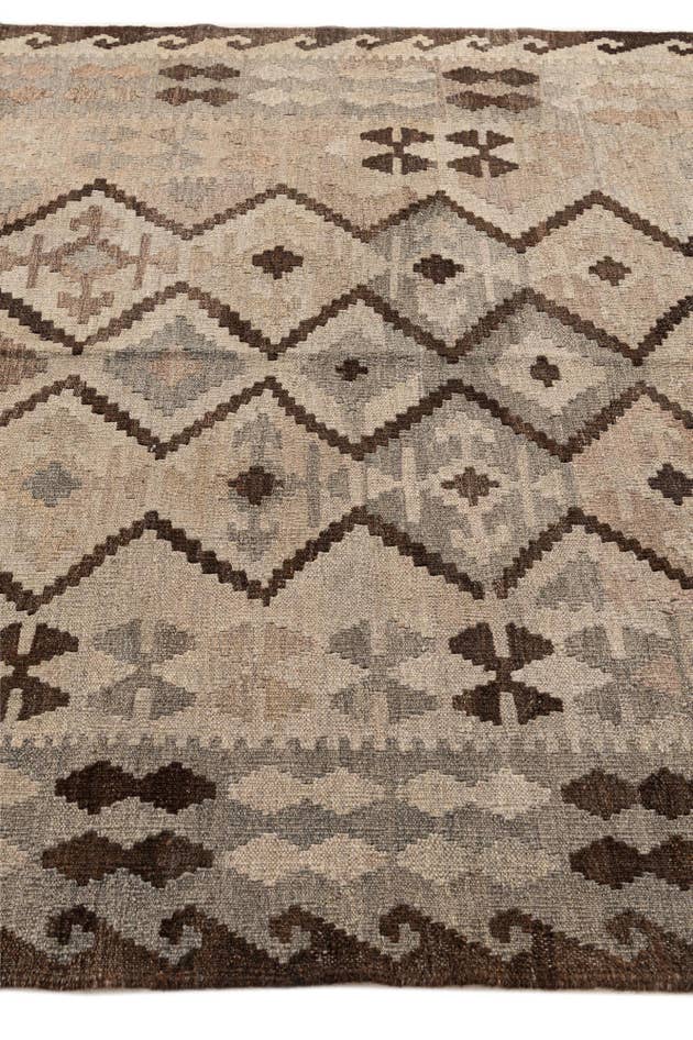 Detail image of 5' 1 x 6' 5 Hand Woven Kilim Maymana Wool Rug