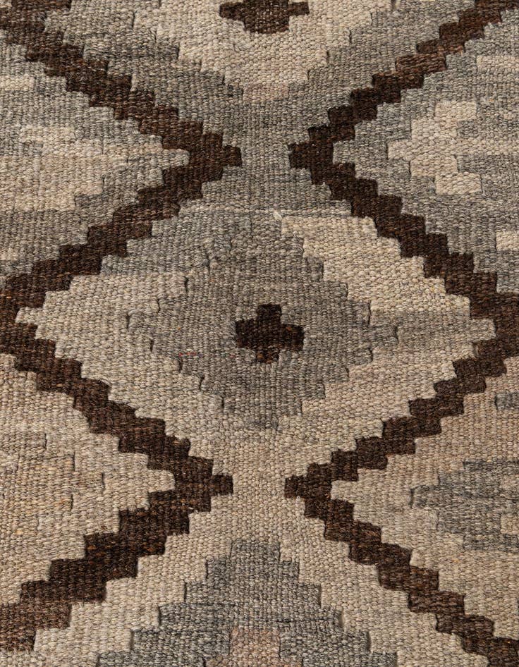 Detail image of 5' 1 x 6' 5  Hand Woven Kilim Maymana Wool Rug