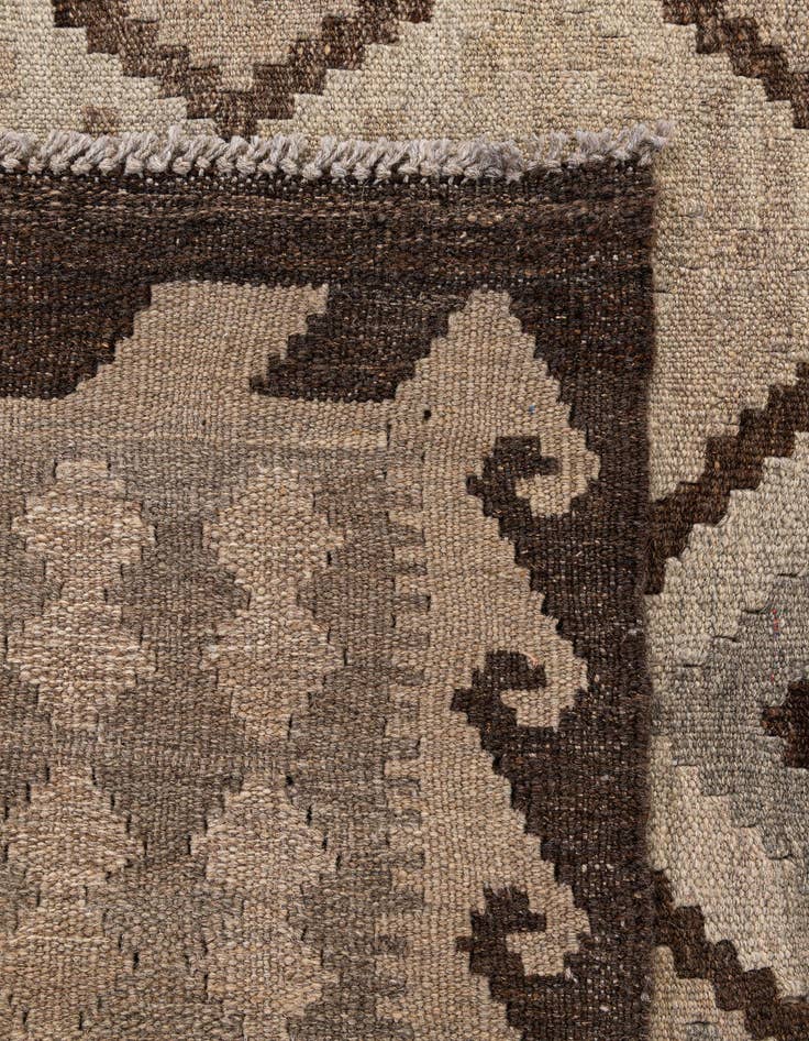 Detail image of 5' 1 x 6' 5  Hand Woven Kilim Maymana Wool Rug
