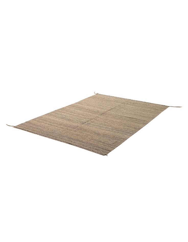 Detail image of 4' 3 x 6'  Hand Woven Kilim Modern Wool Rug