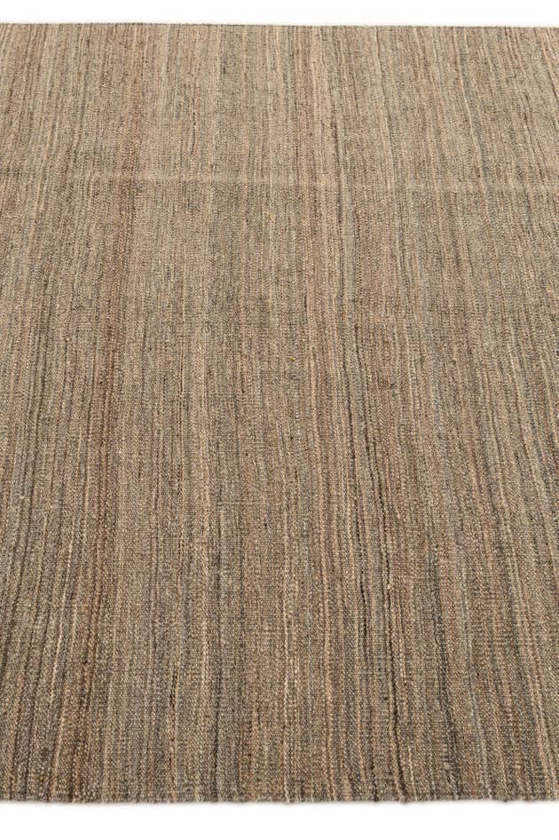 Detail image of 4' 4 x 5' 11 Hand Woven Kilim Modern Wool Rug