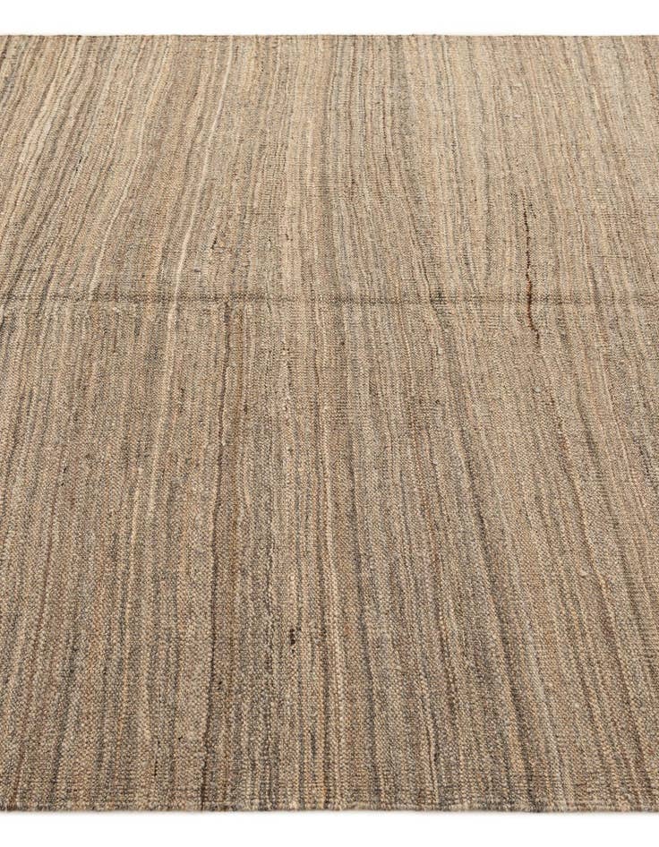 Detail image of 4' 11 x 6' 5  Hand Woven Kilim Modern Wool Rug