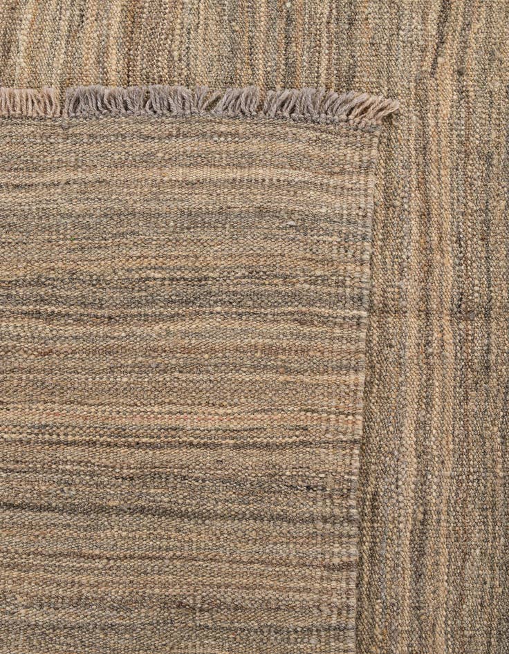 Detail image of 5' 7 x 7' 11  Hand Woven Kilim Modern Wool Rug