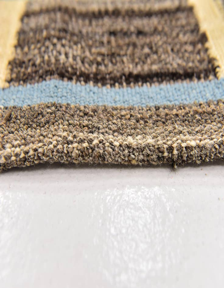 Detail image of 5' 7 x 8'  Hand Woven Kilim Modern Wool Rug