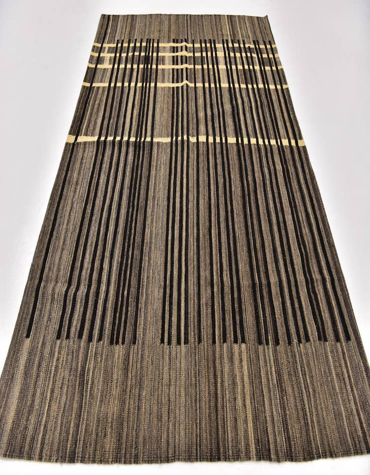 Detail image of 5' 7 x 8' 2  Hand Woven Kilim Modern Wool Rug