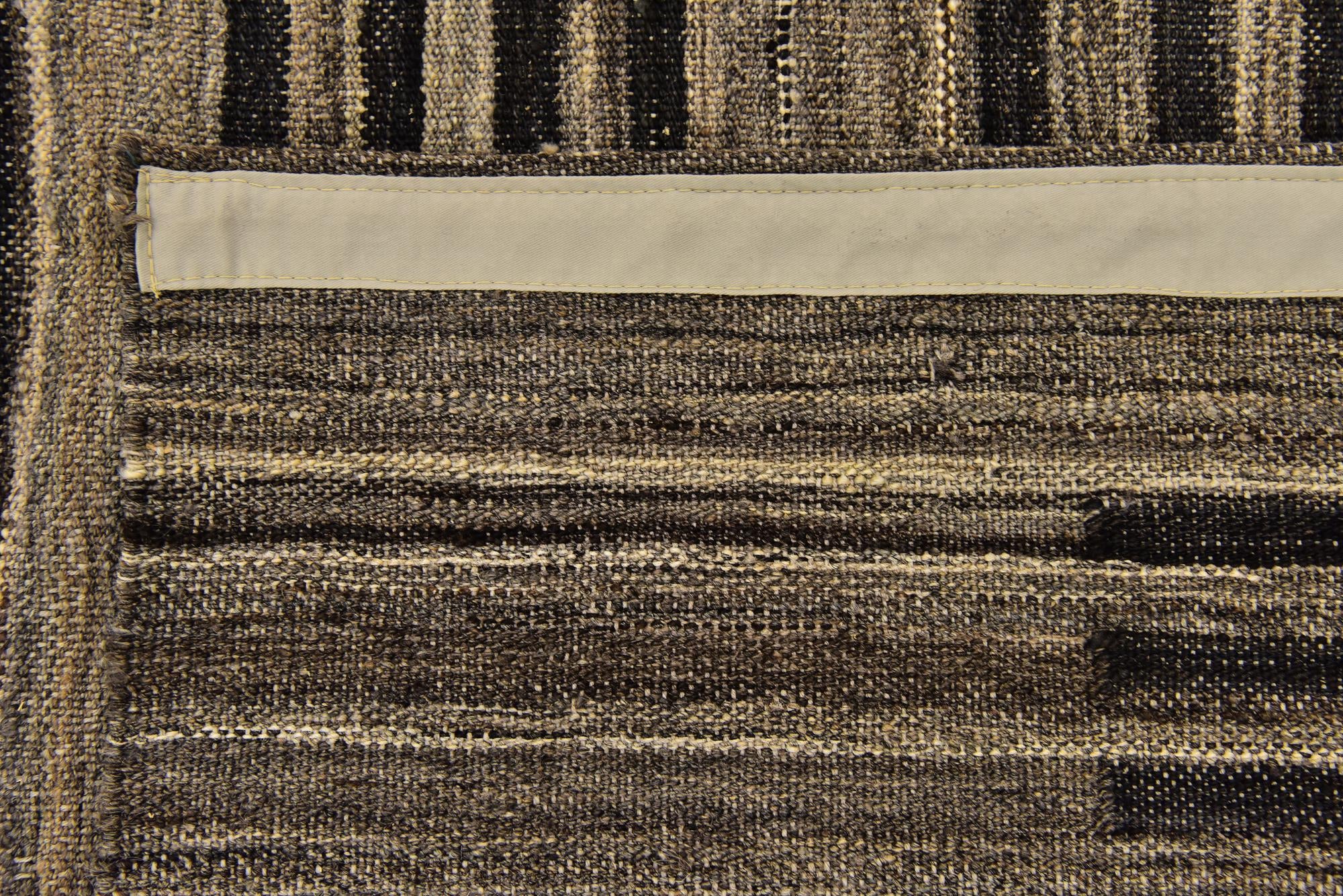 5' 7 x 8' Hand Woven Kilim Modern Wool Rug