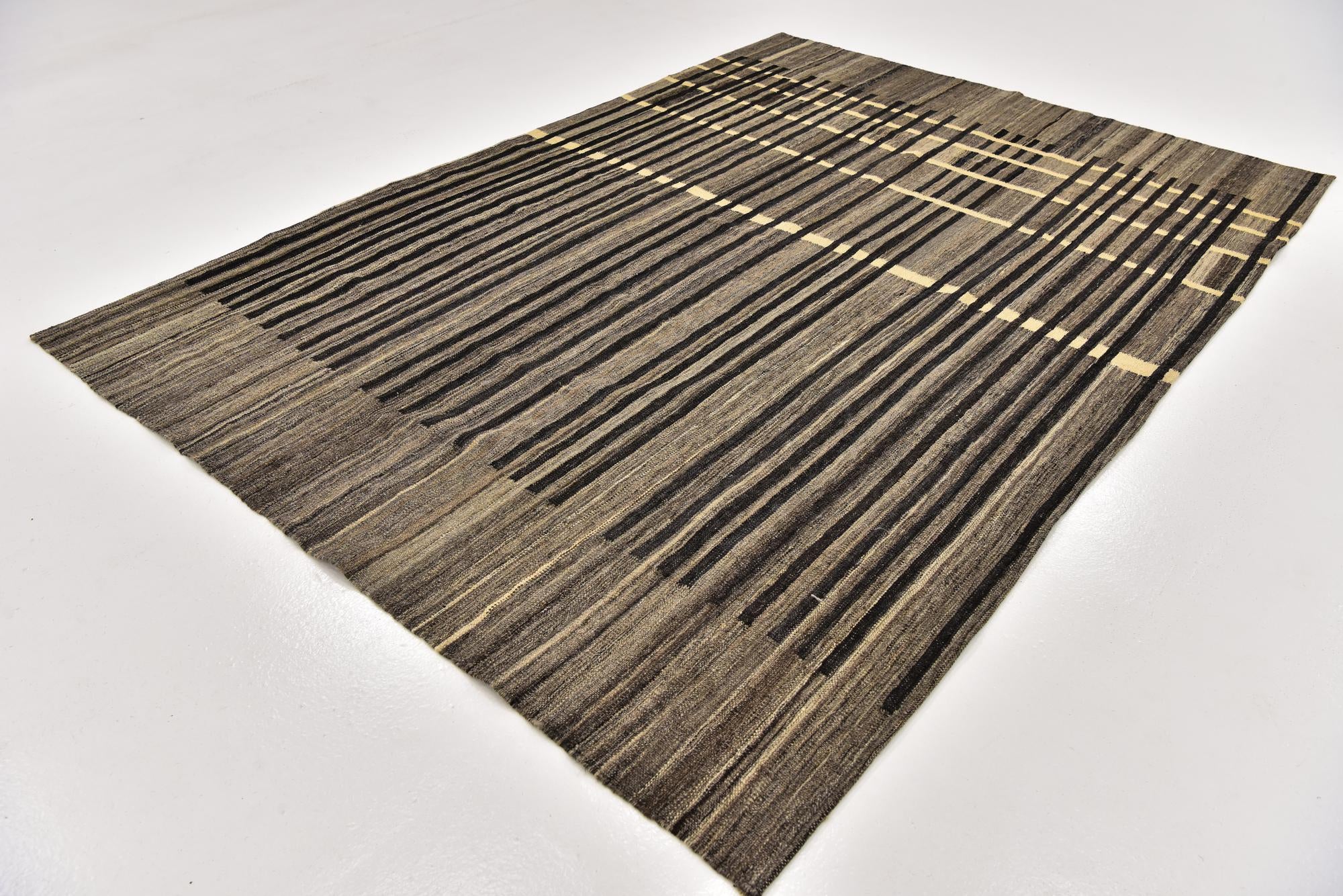 5' 7 x 8' Hand Woven Kilim Modern Wool Rug