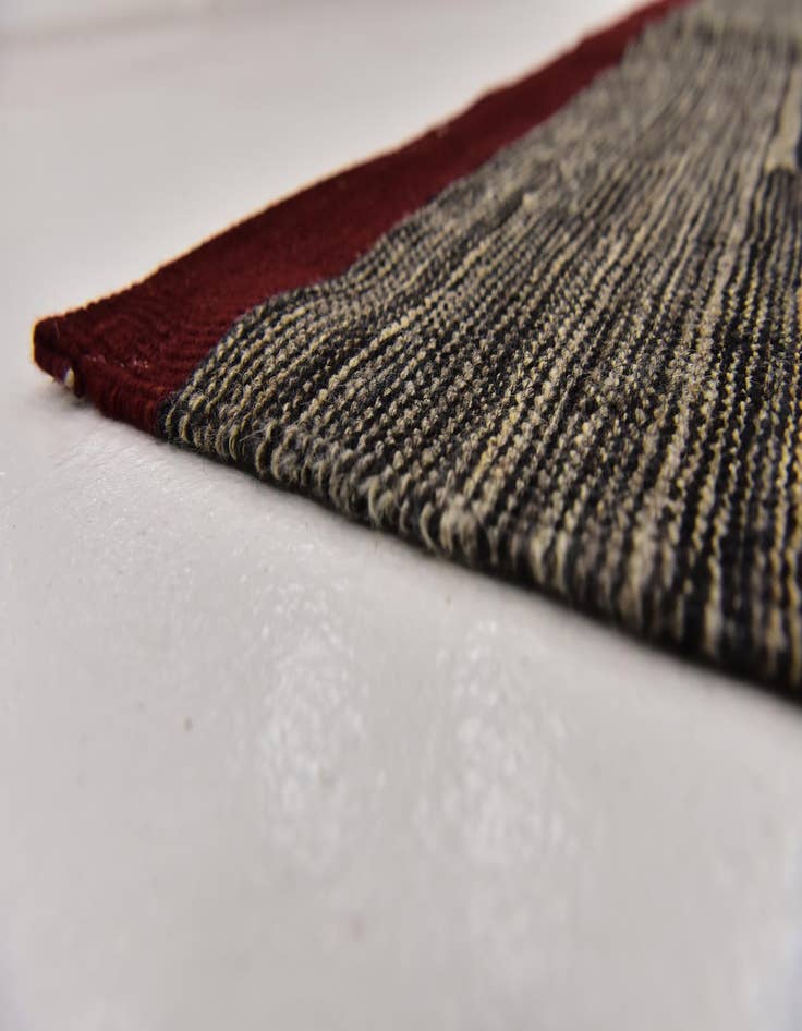 Detail image of 4' 4 x 5' 8  Hand Woven Kilim Modern Wool Rug