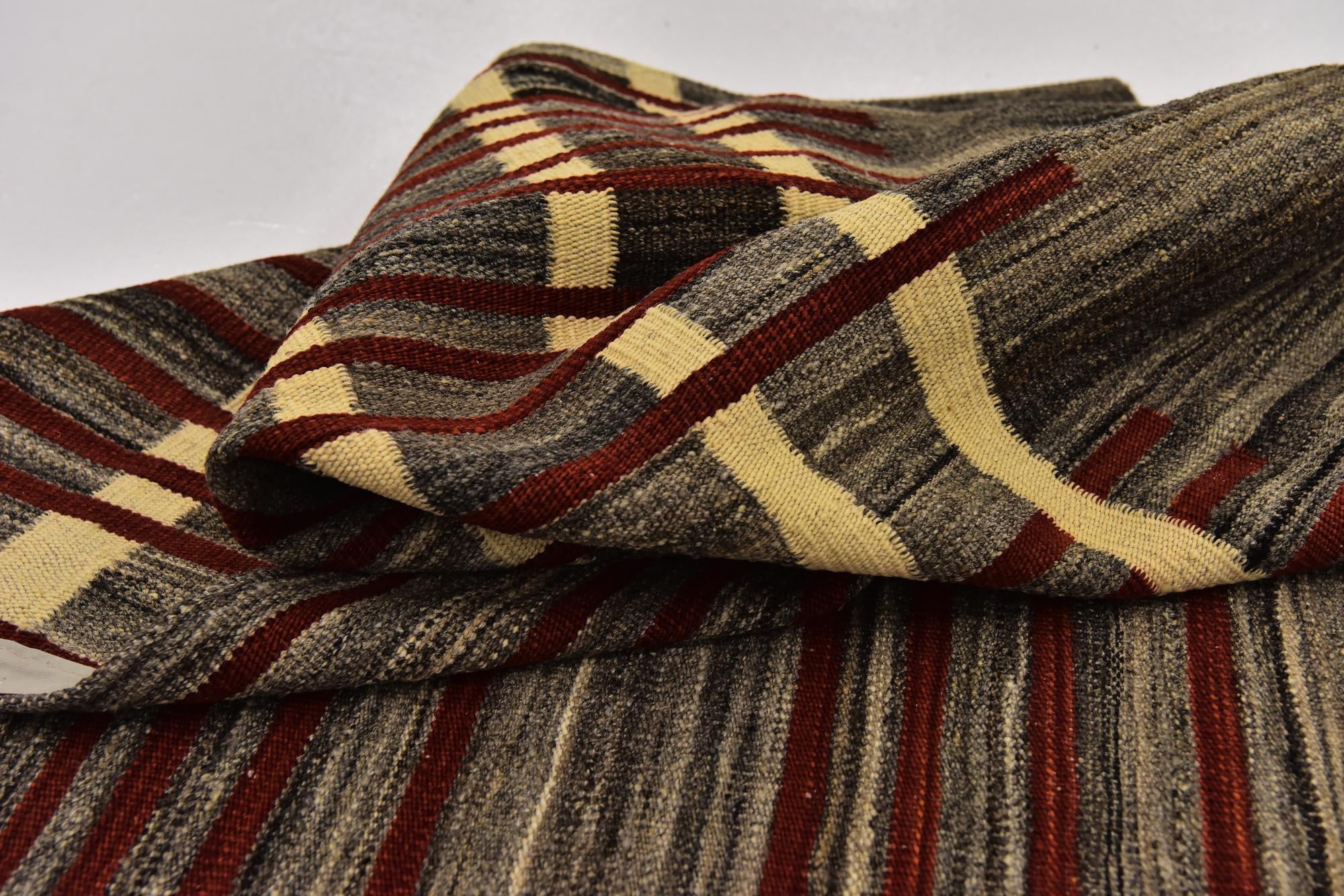 5' 8 x 8' Hand Woven Kilim Modern Wool Rug
