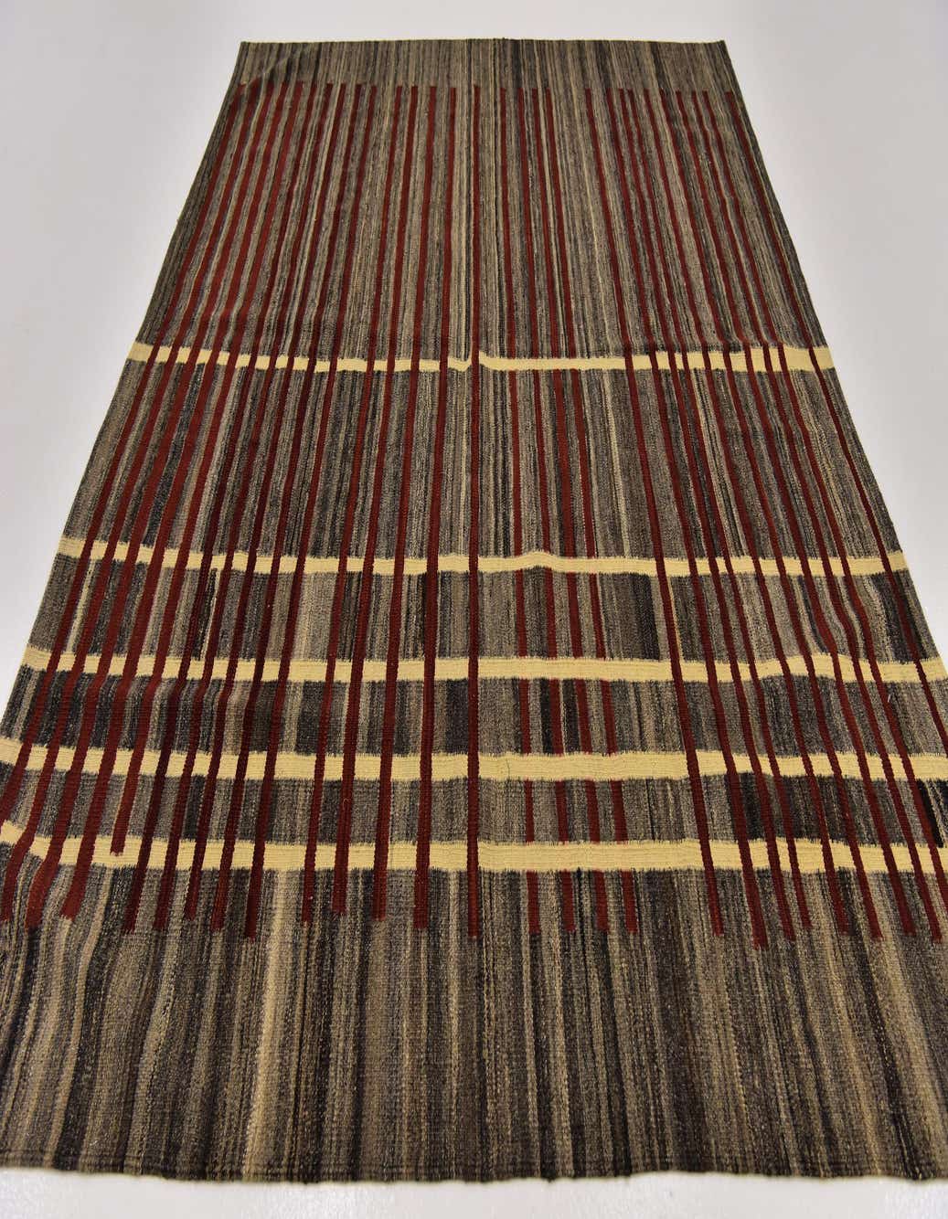 Detail image of 173cm x 245cm  Hand Woven Kilim Modern Wool Alfombra