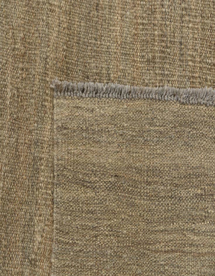 Detail image of 5' 4 x 7' 8  Hand Woven Kilim Modern Wool Rug