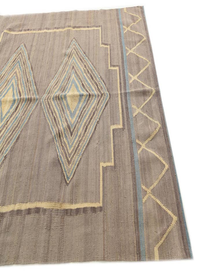 Detail image of 5' 6 x 7' 6  Hand Woven Kilim Modern Wool Rug
