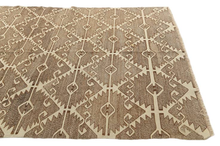 Detail image of 5' 8 x 7' 6 Hand Woven Kilim Modern Wool Rug