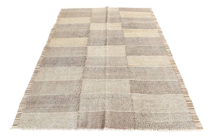 Detail image of 5' 9 x 7' 7 Hand Woven Kilim Modern Wool Rug