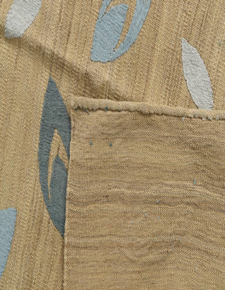 Detail image of 7' x 9' 4  Hand Woven Kilim Modern Rug