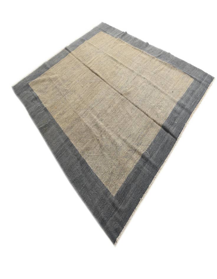 Detail image of 8' 2 x 9' 7  Hand Woven Kilim Modern Wool Rug